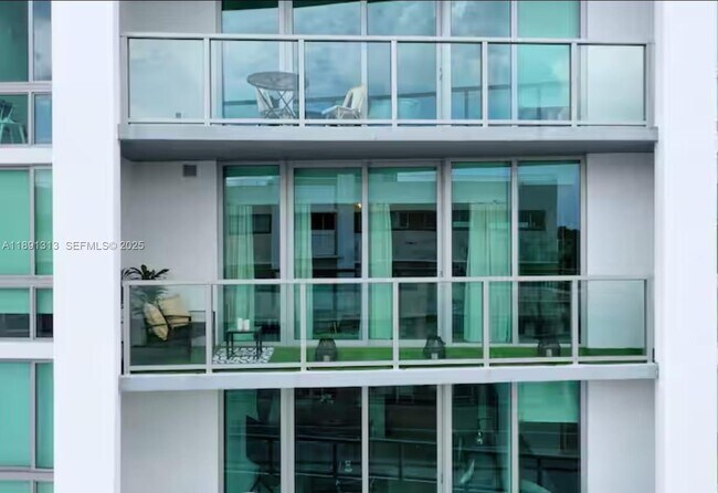 Building Photo - 3900 Biscayne Blvd