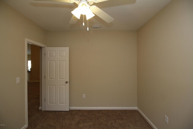 Building Photo - 2207 Attilburgh Blvd