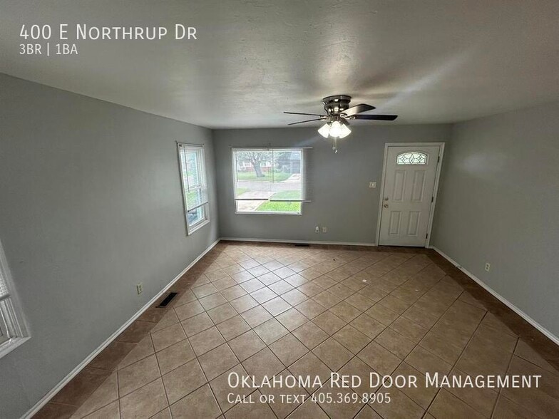 Building Photo - 400 E Northrup Dr