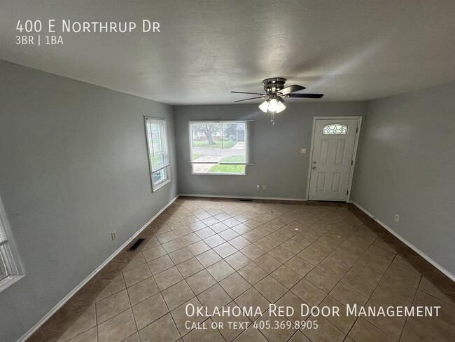 Primary Photo - 400 E Northrup Dr