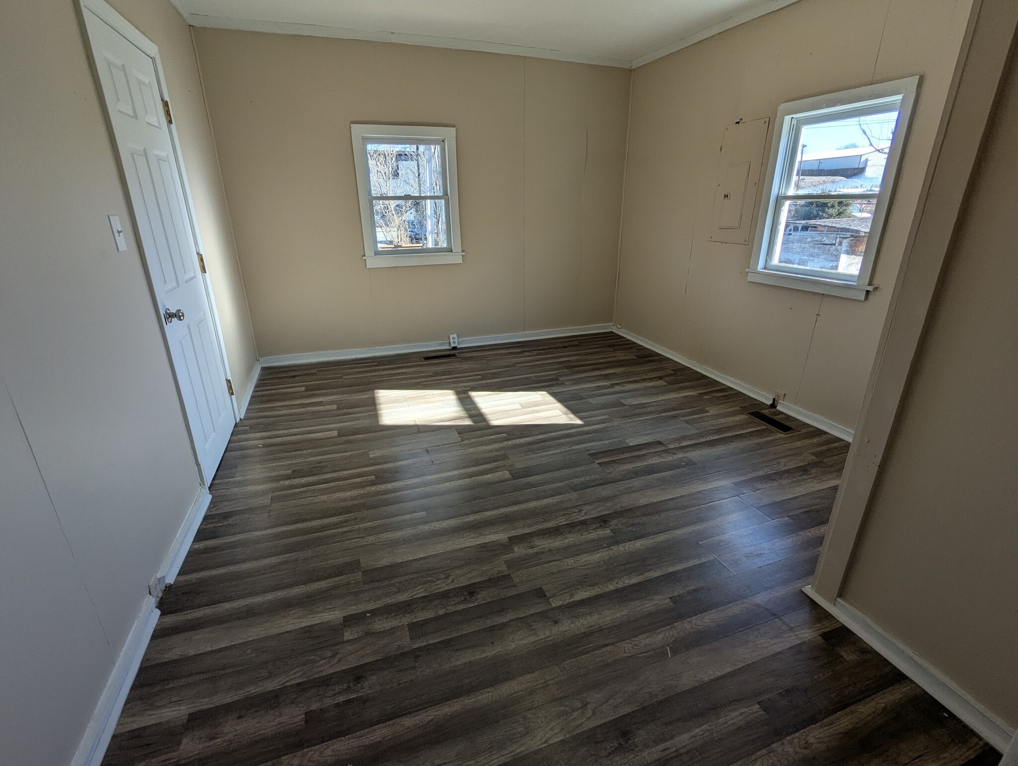 Building Photo - 736 4th St