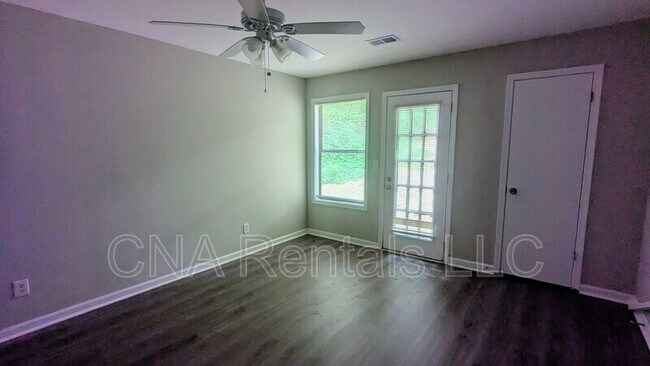 Building Photo - 1459 N Diane Ct