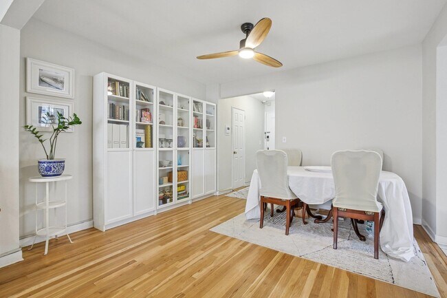 Building Photo - 8600 JFK Blvd E