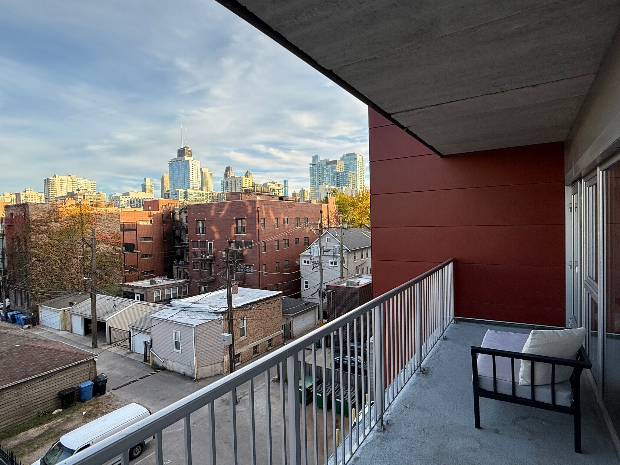 Building Photo - 334 W Schiller St