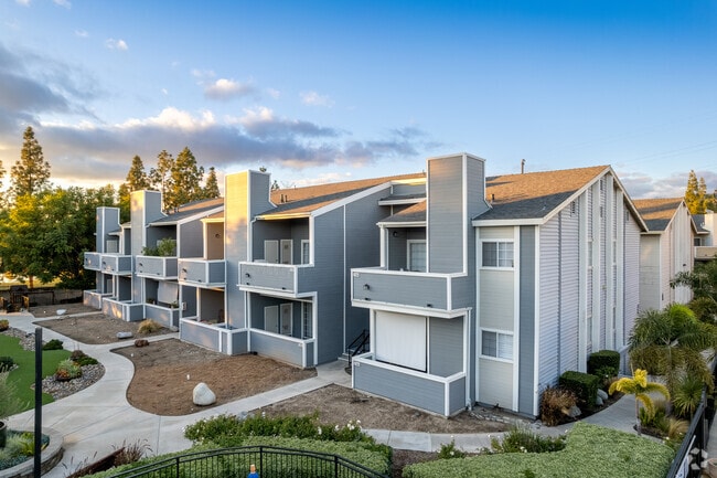 Primary Photo - Colony Park Condominiums