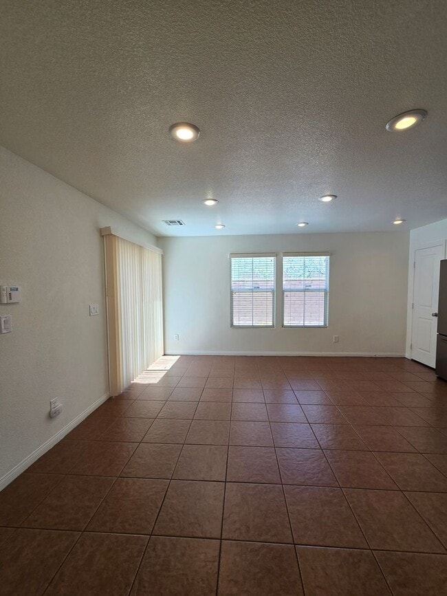 Building Photo - A Fabulous 3 Bedroom, 2 Bathroom  HOME IN ...