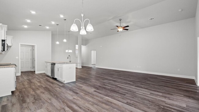 Building Photo - 215 Speckled Trout Ln N