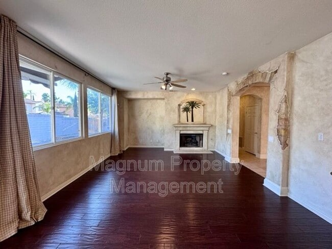 Building Photo - 45632 Corte Royal