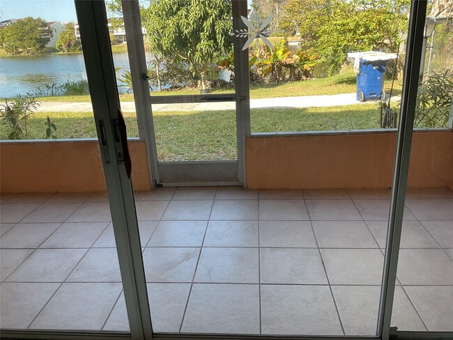 Building Photo - 3363 Spanish Moss Terrace