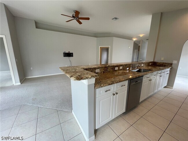 Building Photo - 1945 Crestview Way