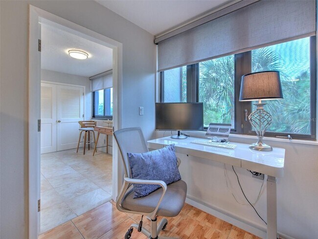 Building Photo - 741 Bayport Way