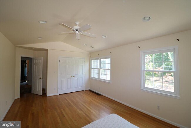 Building Photo - 6113 Dunleer Ct