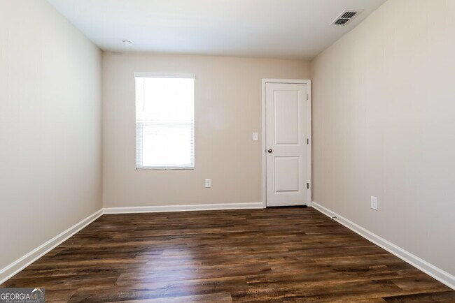 Building Photo - 3770 Newbury Pl Dr