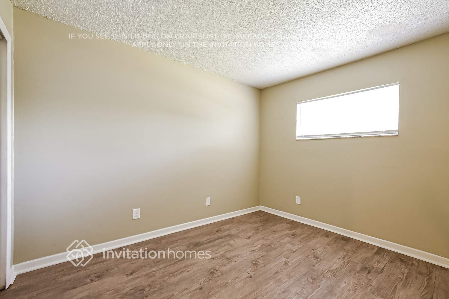 Building Photo - 409 S Hawthorn Cir