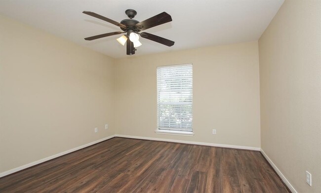 Building Photo - 2120 El Paseo St