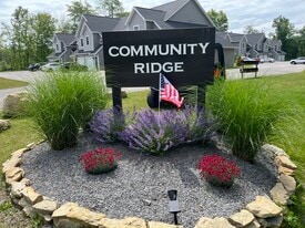 Building Photo - 2116 Community Ln