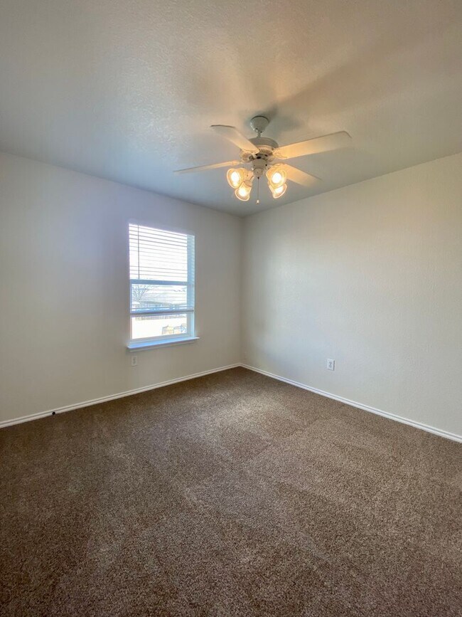 Building Photo - 11215 Dublin Trace