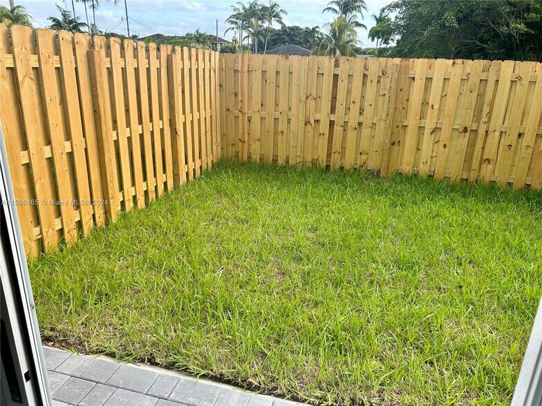 Building Photo - 28887 SW 162nd Ct