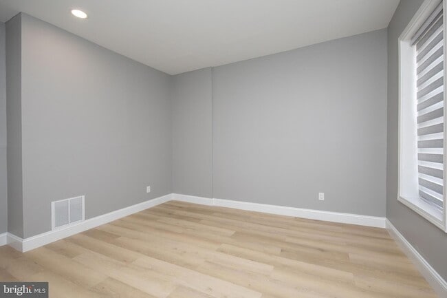 Building Photo - 3717 Frankford Ave