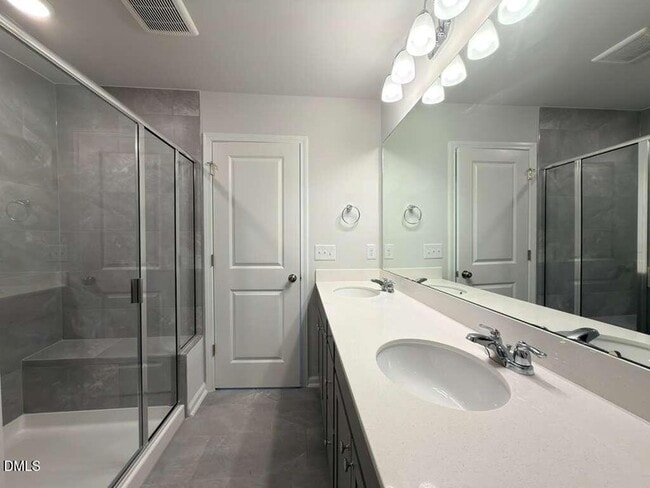 Building Photo - 218 Broomside Ave