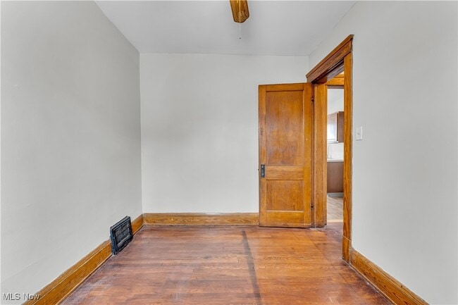 Building Photo - 11601 Headley Ave