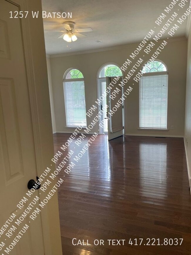 Building Photo - 1257 W Batson-