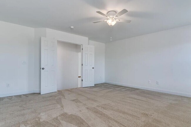 Building Photo - Beautiful home in Longcreek Plantation- Heritage Forest
