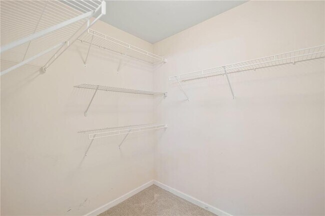 Building Photo - 522 Spring View Dr