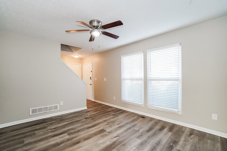 Building Photo - 5601 High Arbor Dr