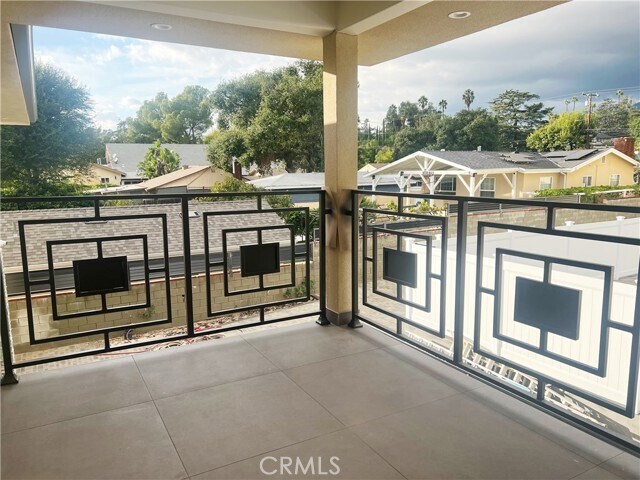 Building Photo - 1514 E Woodbury Rd