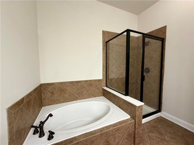 Building Photo - 519 Twinrose Way