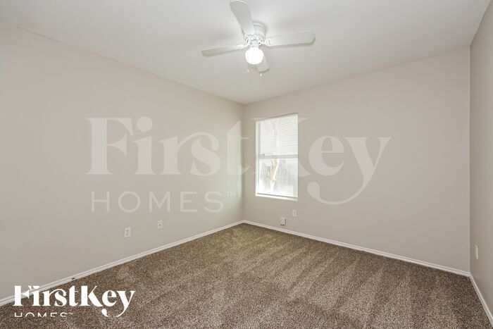 Building Photo - 137 Bushel Ln