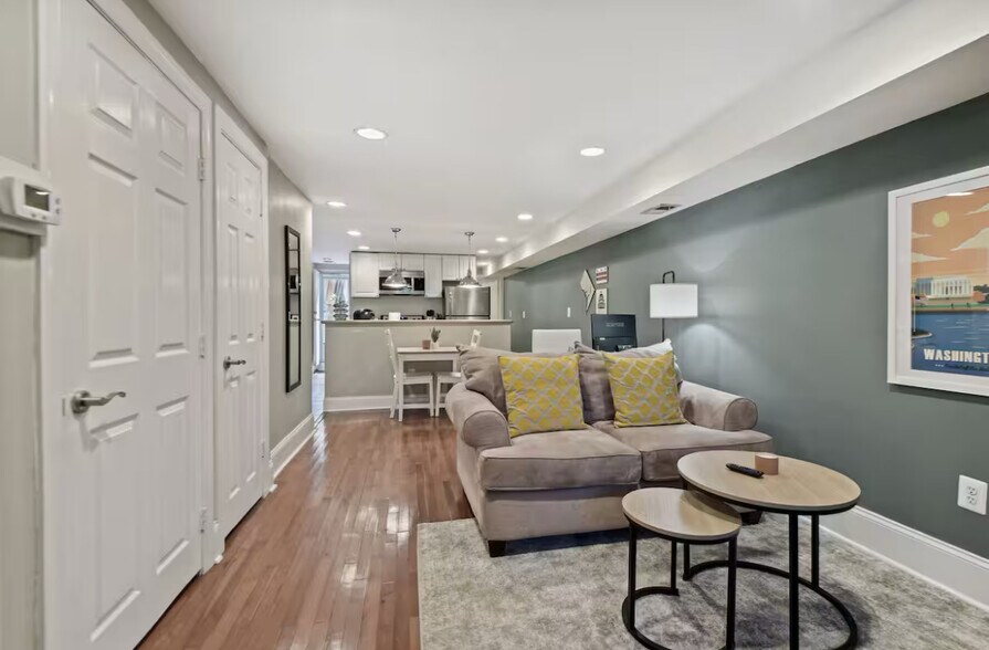 Building Photo - 441 12th St NE