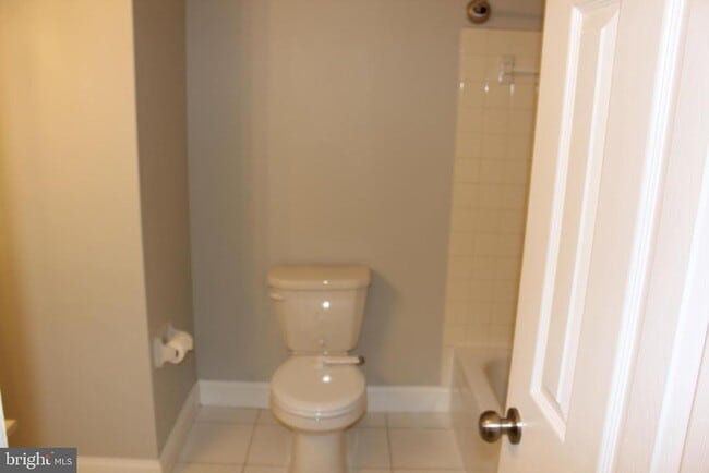 Building Photo - 252 Marble Ct