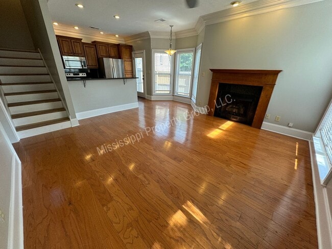 Building Photo - 3BR/3BA For Rent