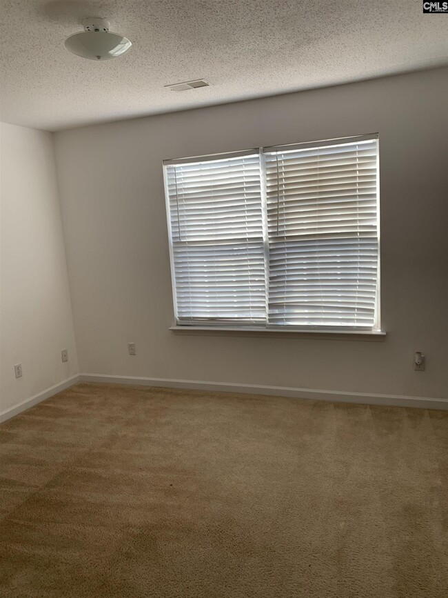 Building Photo - 1203 Waverly Pl Dr