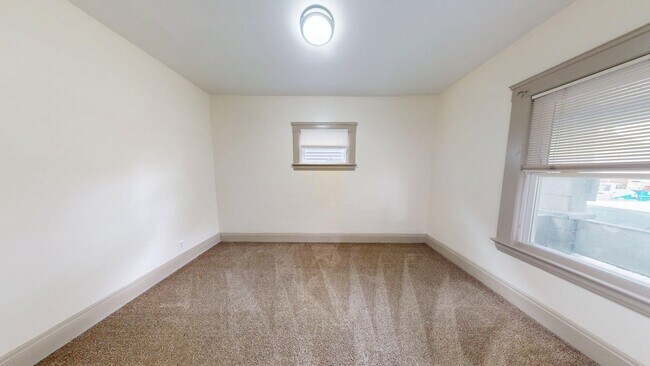 Building Photo - 3339 W.84th