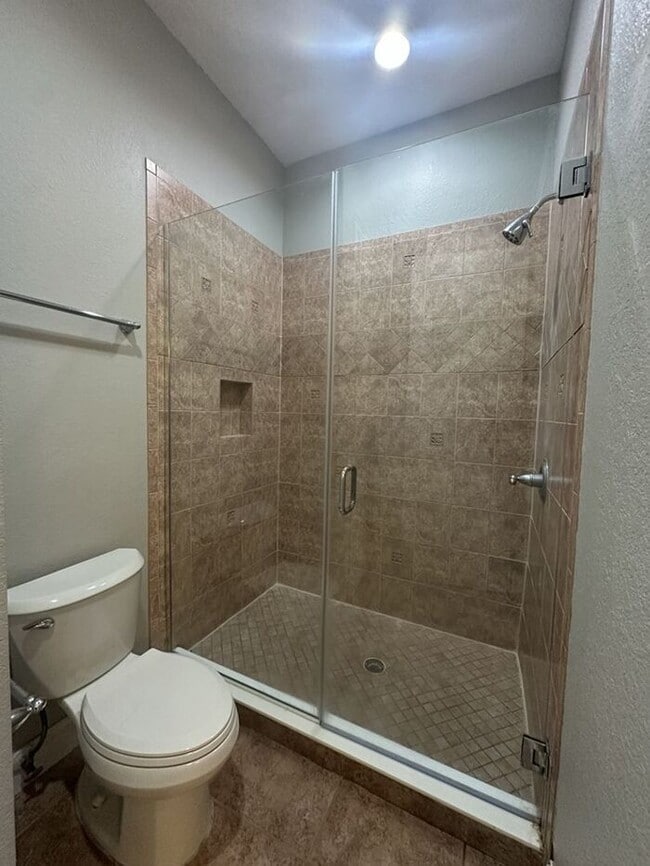 Building Photo - WESTSHORE YACHT CLUB - PREMIER GATED COMMUNITY