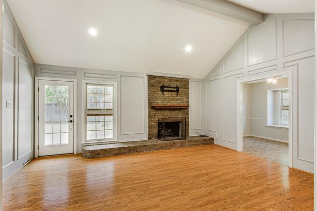 Building Photo - 355 Aspenway Dr