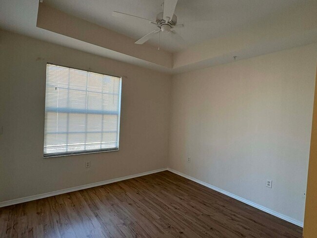 Building Photo - 2/2 Condo for Rent in Fort Myers