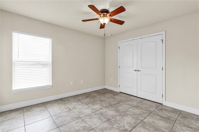 Building Photo - 1345 Willow Oak Ct