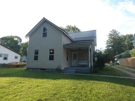 Building Photo - 172 w mill street ave