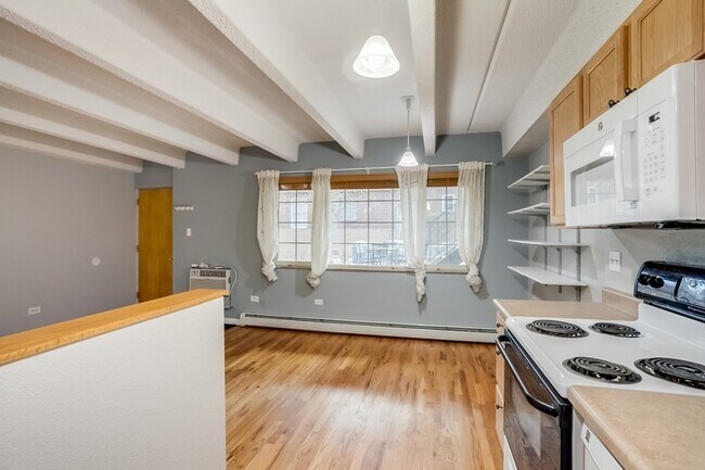 Building Photo - 50 N Clarkson St