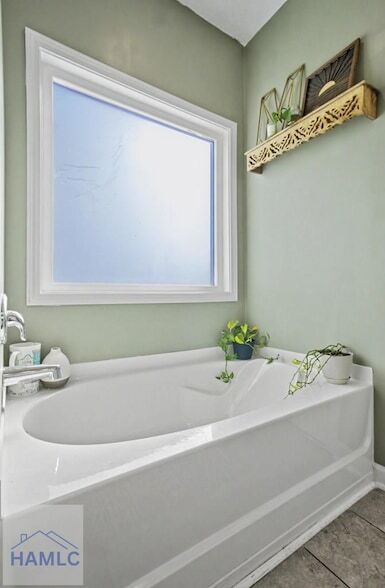 Building Photo - 158 Courage Wy