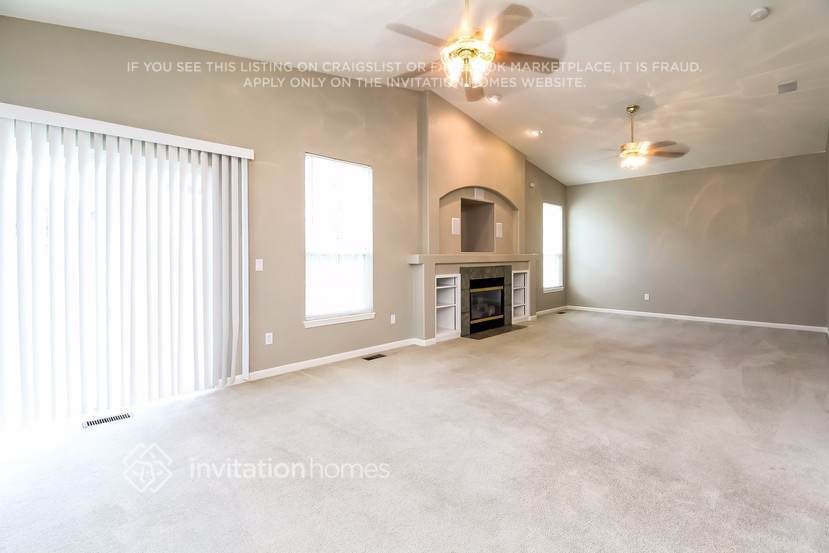 Building Photo - 3205 Oakes Mill Pl