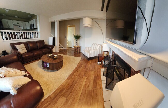 Building Photo - 5415 S Dunkirk Way