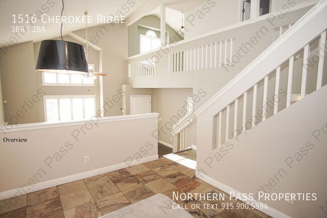 Building Photo - Gorgeous 3 Bedroom Westside Home!