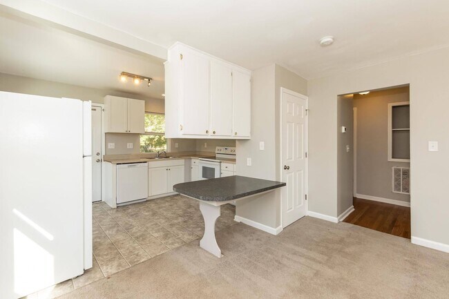 Building Photo - Mason Street