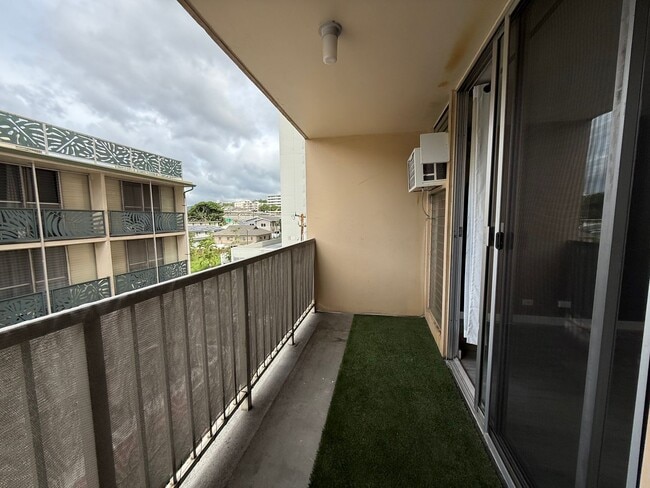 Building Photo - 785 Kinau St