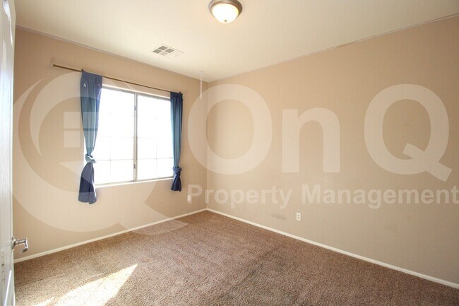 Building Photo - 11434 E Cliffrose Ln